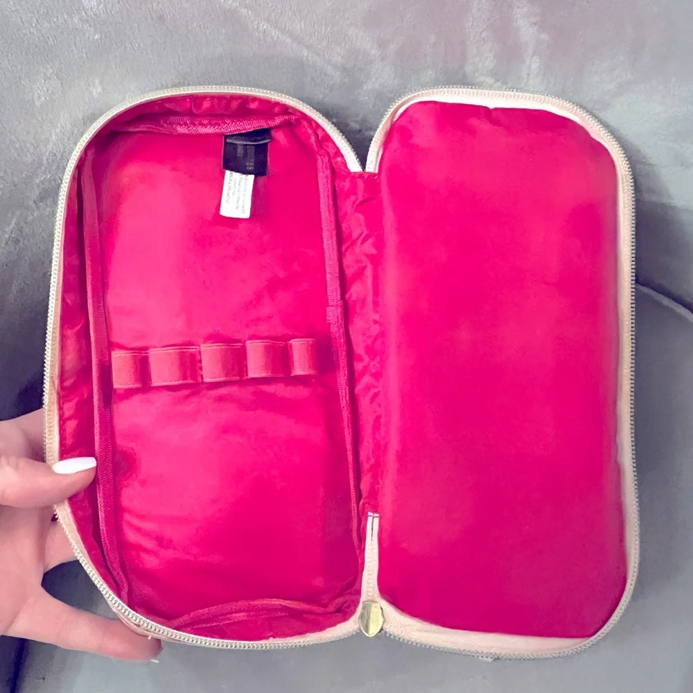 Stella & Dot makeup/travel bag with two compartments-for makeup and brushes